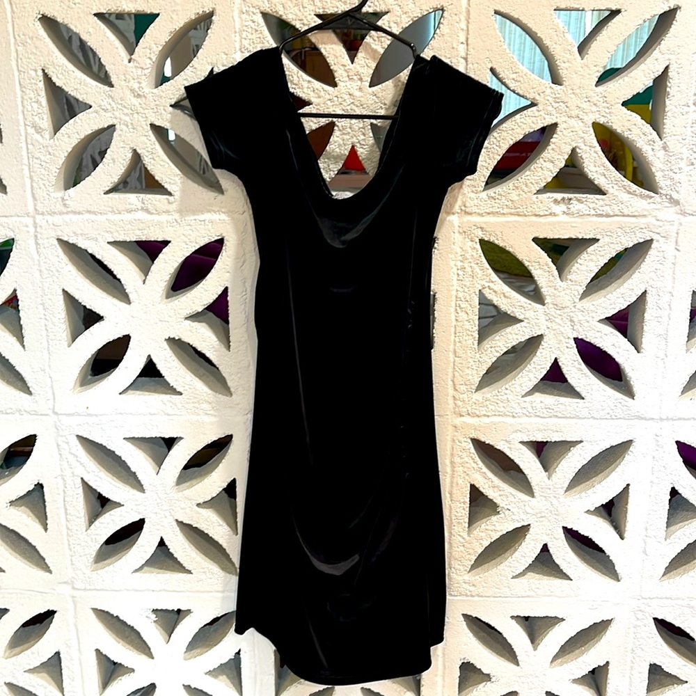 Super stretchy soft black velvet maternity dress!